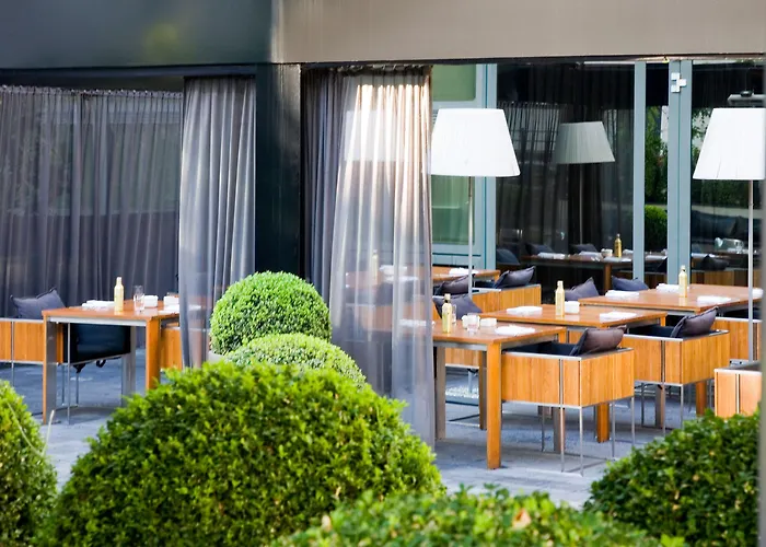 Hotel Roomers Frankfurt Central, Autograph Collection Frankfurt am Main