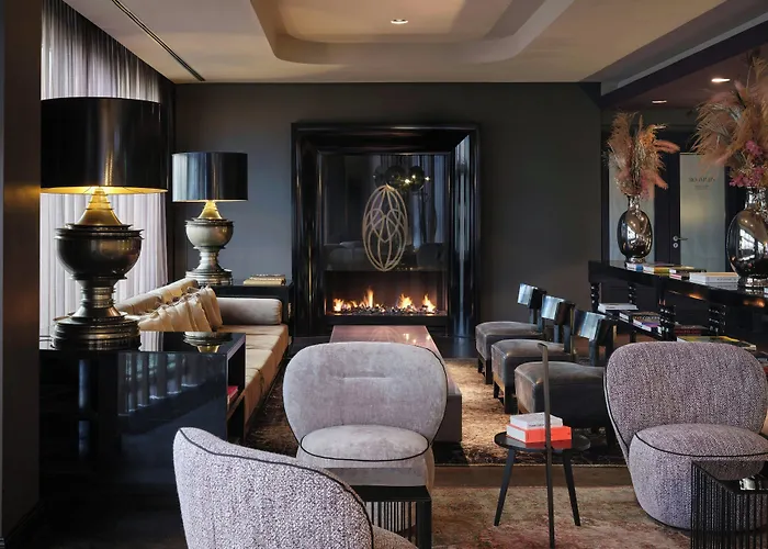 Roomers Frankfurt Central, Autograph Collection Hotel 5*